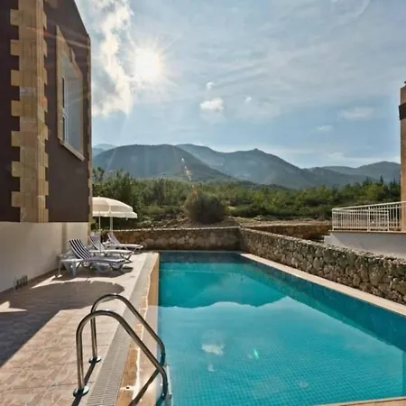 House With Shared Pool And Terrace 9 Min To Villa *